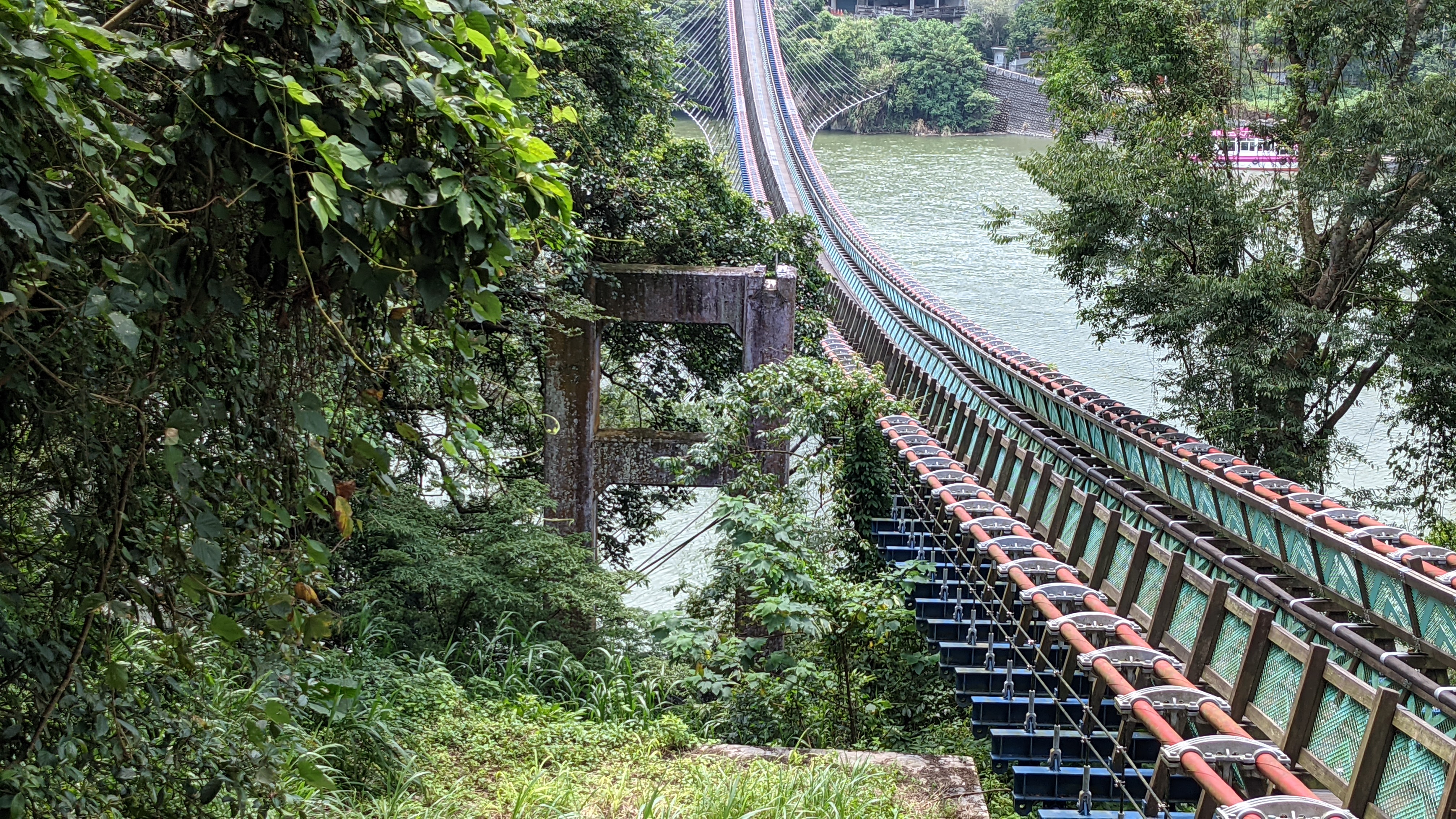 溪口吊橋